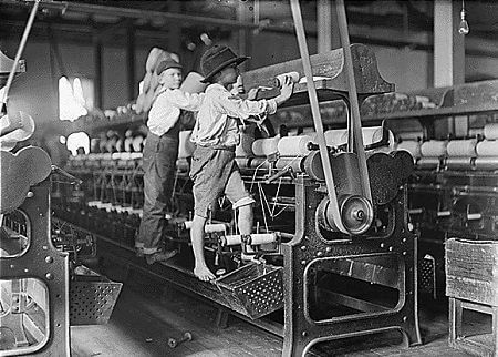 Sanayi Devrimi, Fabrikada çocuk işçiler 